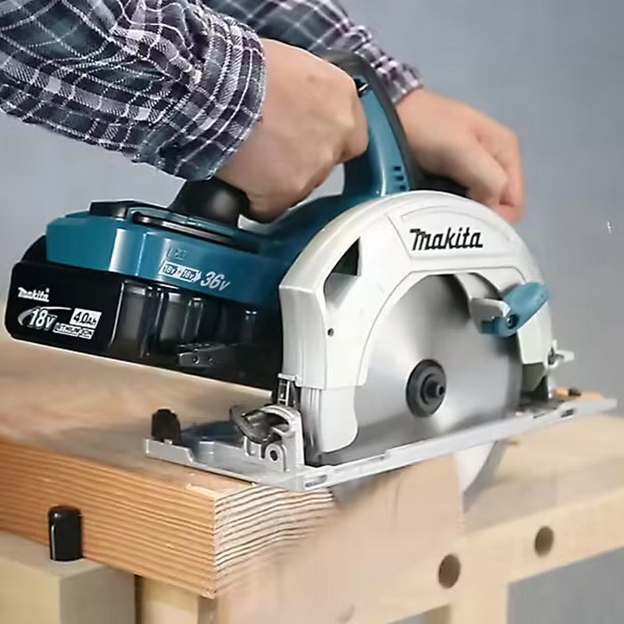 Scie circulaire Ø 190 mm 4x5Ah 36V LXT ® MAKITA DHS710PT4J en coffret et chargeur double